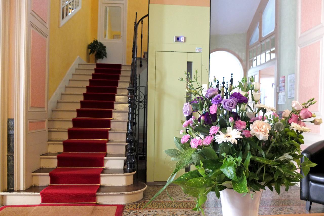 Hotel Restaurant D'Alsace Plombières-les-Bains Dış mekan fotoğraf